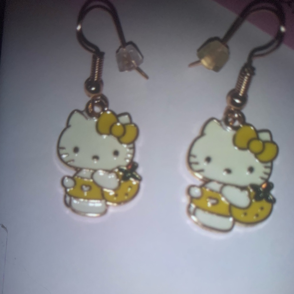 Hello Kitty Yellow and White Earrings